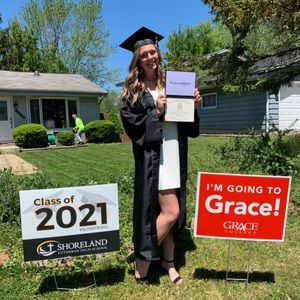 Meet your Posher, Cami